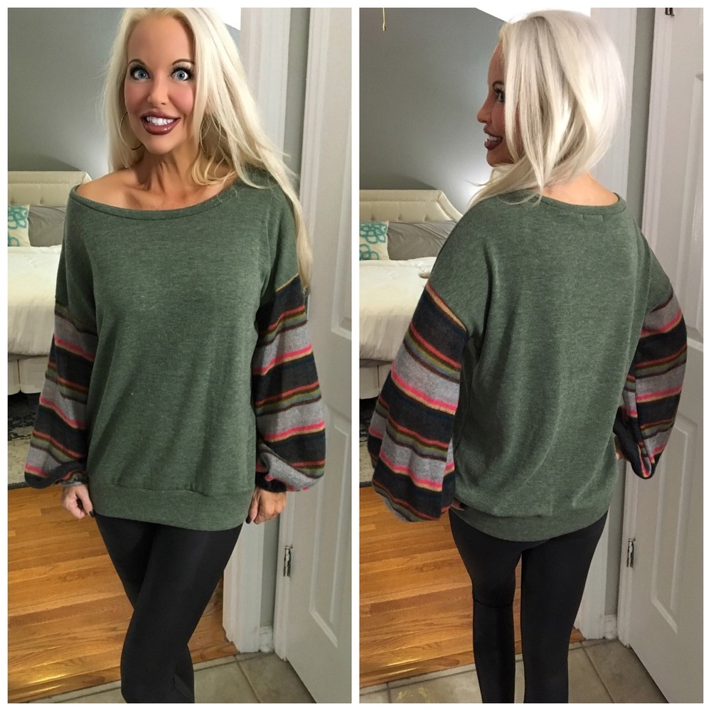 LAST 1! 💕Puff Sleeve Striped Super Soft Top - Picture 2 of 3